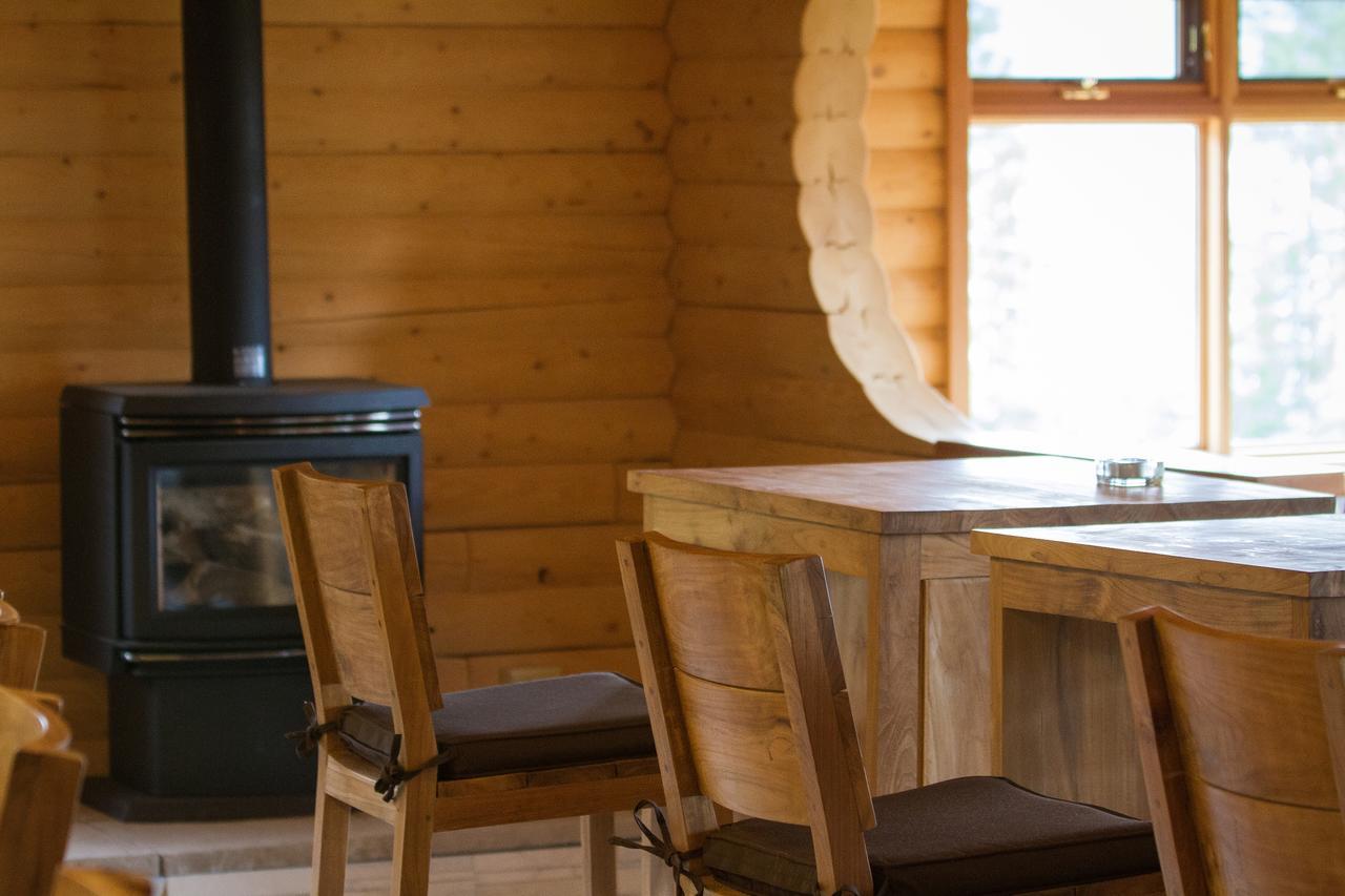 Southern Lakes Resort Tagish Extérieur photo